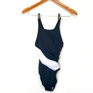 Lauren Ralph Lauren Black Bel Aire Colorblocked Tummy Control Swimsuit Size 2